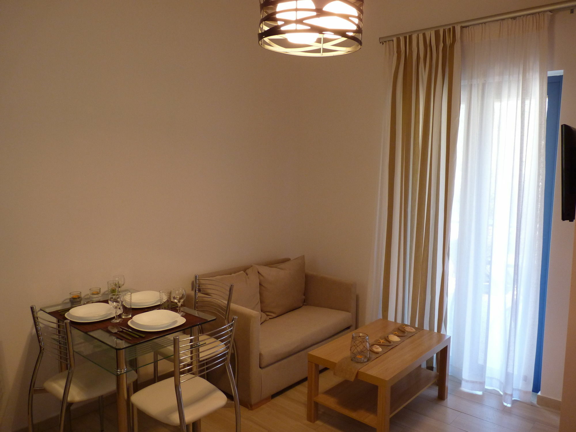 Ilianthos Apartments & Studios ميكروس جيالوس المظهر الخارجي الصورة